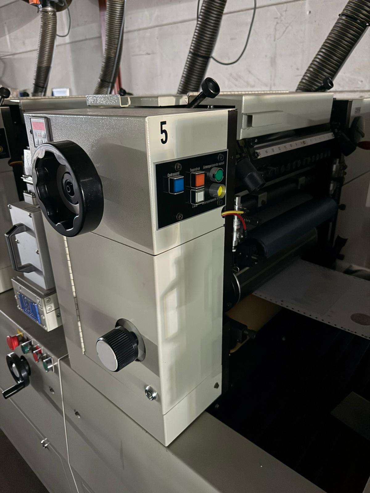 Codimag, V 340