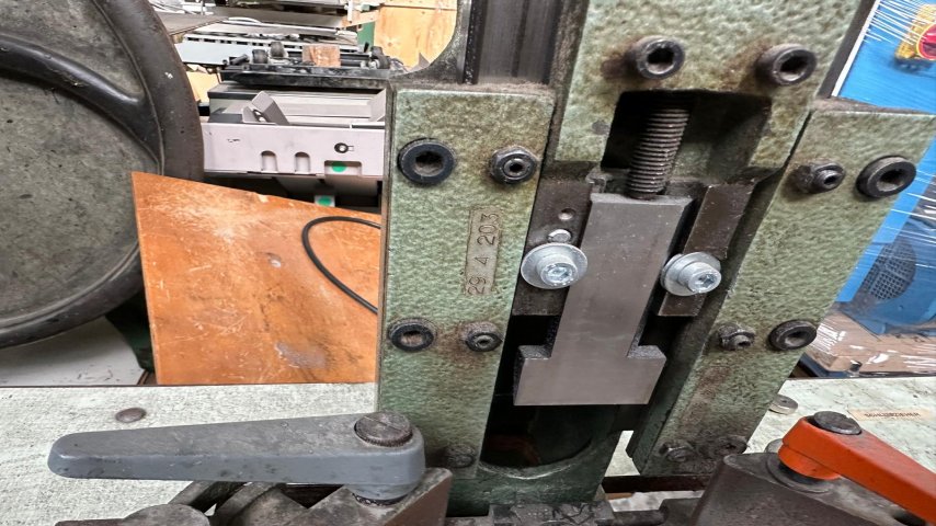 Kolbus, ECK corner cutter