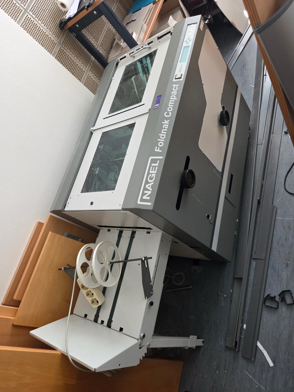 Nagel, Foldnak compakt booklet maker  with trimmer