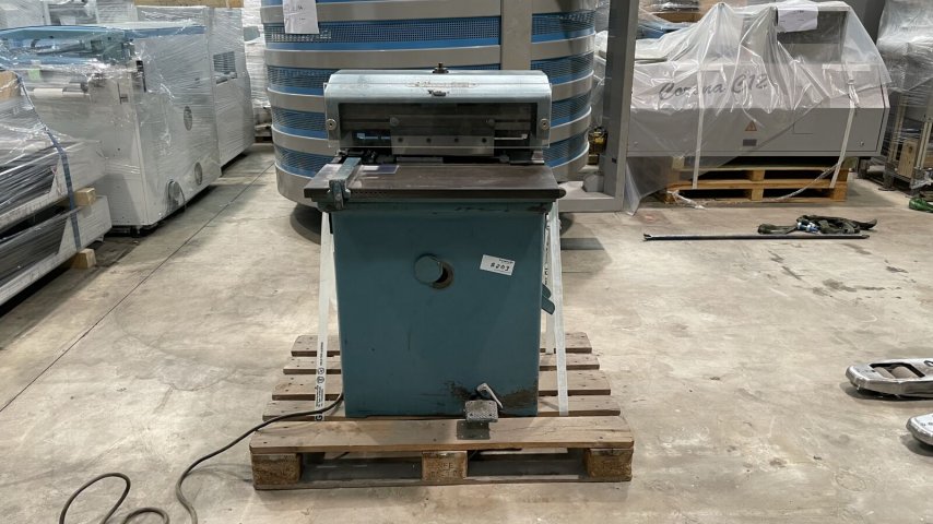 Polygraph, VEB Y50-10E